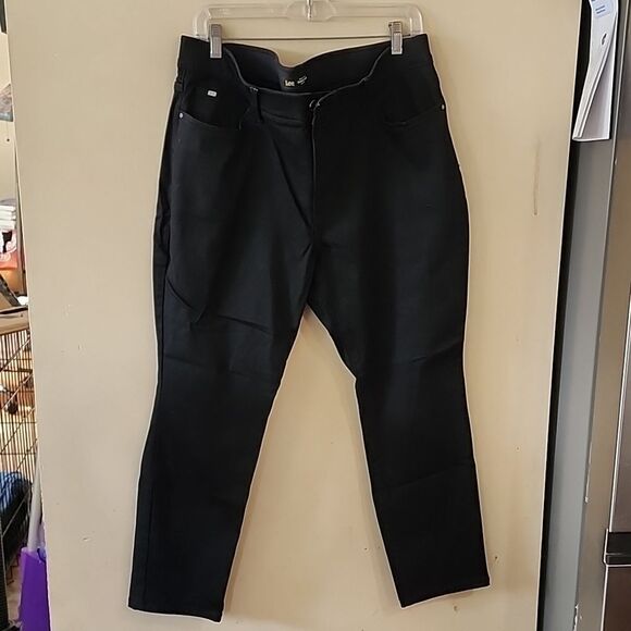 Lee jeans size 18S NWOT - Picture 1 of 5